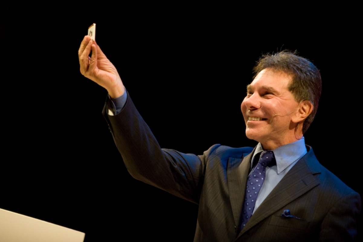 cialdini robert b cialdini robert b